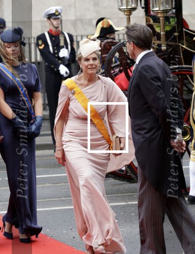 Den Haag 16 september 2025
Prinsjesdag 2025 met aanwezig namens de koninklijke familie , Koning Willem Alexander Koningin Maxima Prinses Amalia Prinses Alexia Prinses Ariane Prins Constantijn en Prinses Laurentien .