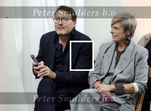 Amsterdam 18 september 2025
Prinses Eloise organiseert samen met Attire Amsterdam en My Lima Lima een modeshow . Haar ouders, Prins Constantijn en moeder Prinses Laurentien zijn natuurlijk aanwezig .