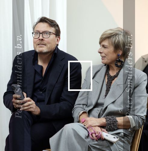 Amsterdam 18 september 2025
Prinses Eloise organiseert samen met Attire Amsterdam en My Lima Lima een modeshow . Haar ouders, Prins Constantijn en moeder Prinses Laurentien zijn natuurlijk aanwezig .