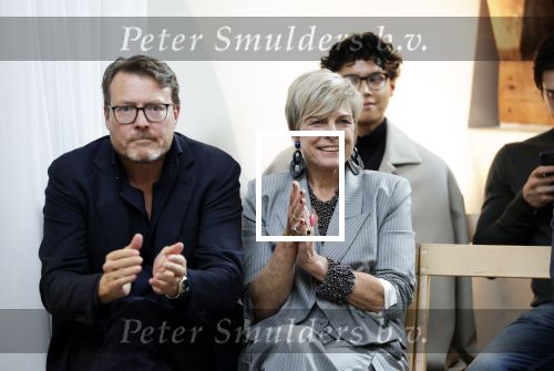 Amsterdam 18 september 2025
Prinses Eloise organiseert samen met Attire Amsterdam en My Lima Lima een modeshow . Haar ouders, Prins Constantijn en moeder Prinses Laurentien zijn natuurlijk aanwezig .