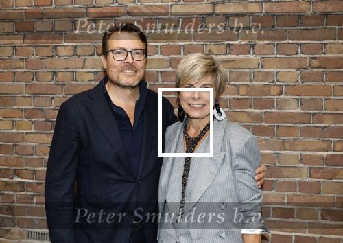 Amsterdam 18 september 2025
Prinses Eloise organiseert samen met Attire Amsterdam en My Lima Lima een modeshow . Haar ouders, Prins Constantijn en moeder Prinses Laurentien zijn natuurlijk aanwezig .