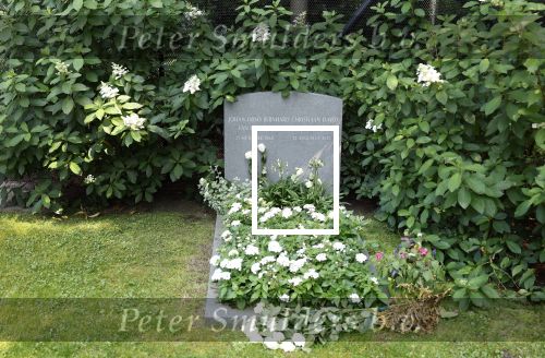 Lage Vuursche 14 augustus 2025
Prins Friso ligt begraven op de begraafplaats de Lage vuursche naast Kasteel Drakesteyn waar prinses Beatrix woont.