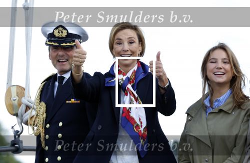 Amsterdam 24 augustus 202
Prins Maurits en Prinses MarilÃ¨ne hebben drie kinderen: Anna (geboren in 2001), Lucas (geboren in 2002), en Felicia (geboren in 2005). Hun volledige achternaam is Van Lippe-Biesterfeld van Vollenhoven . Prins Maurits neemt met zijn gezin de Vlootschouw af tijdens de laatste dag van Sail. Ze varen met de Groene Draeck.