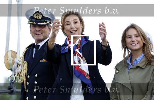 Amsterdam 24 augustus 202
Prins Maurits en Prinses MarilÃ¨ne hebben drie kinderen: Anna (geboren in 2001), Lucas (geboren in 2002), en Felicia (geboren in 2005). Hun volledige achternaam is Van Lippe-Biesterfeld van Vollenhoven . Prins Maurits neemt met zijn gezin de Vlootschouw af tijdens de laatste dag van Sail. Ze varen met de Groene Draeck.