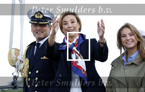 Amsterdam 24 augustus 202
Prins Maurits en Prinses MarilÃ¨ne hebben drie kinderen: Anna (geboren in 2001), Lucas (geboren in 2002), en Felicia (geboren in 2005). Hun volledige achternaam is Van Lippe-Biesterfeld van Vollenhoven . Prins Maurits neemt met zijn gezin de Vlootschouw af tijdens de laatste dag van Sail. Ze varen met de Groene Draeck.