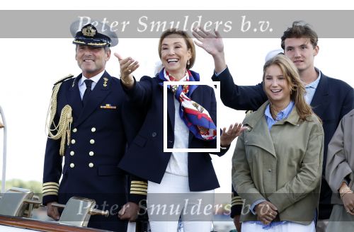 Amsterdam 24 augustus 202
Prins Maurits en Prinses MarilÃ¨ne hebben drie kinderen: Anna (geboren in 2001), Lucas (geboren in 2002), en Felicia (geboren in 2005). Hun volledige achternaam is Van Lippe-Biesterfeld van Vollenhoven . Prins Maurits neemt met zijn gezin de Vlootschouw af tijdens de laatste dag van Sail. Ze varen met de Groene Draeck.