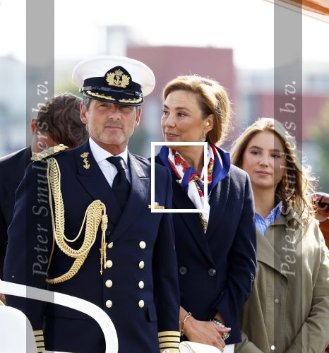Amsterdam 24 augustus 202
Prins Maurits en Prinses MarilÃ¨ne hebben drie kinderen: Anna (geboren in 2001), Lucas (geboren in 2002), en Felicia (geboren in 2005). Hun volledige achternaam is Van Lippe-Biesterfeld van Vollenhoven . Prins Maurits neemt met zijn gezin de Vlootschouw af tijdens de laatste dag van Sail. Ze varen met de Groene Draeck.