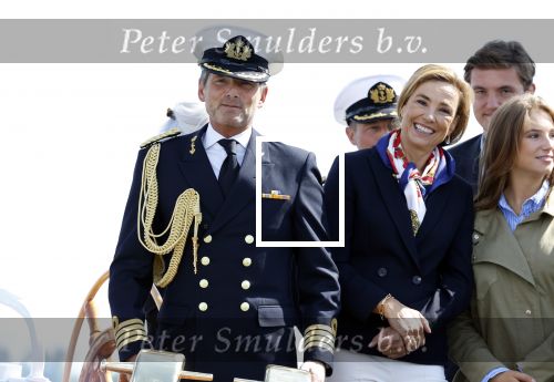 Amsterdam 24 augustus 202
Prins Maurits en Prinses MarilÃ¨ne hebben drie kinderen: Anna (geboren in 2001), Lucas (geboren in 2002), en Felicia (geboren in 2005). Hun volledige achternaam is Van Lippe-Biesterfeld van Vollenhoven . Prins Maurits neemt met zijn gezin de Vlootschouw af tijdens de laatste dag van Sail. Ze varen met de Groene Draeck.