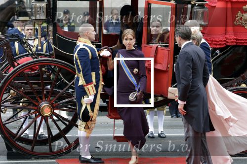 Den Haag 16 september 2025
Prinsjesdag 2025 met aanwezig namens de koninklijke familie , Koning Willem Alexander Koningin Maxima Prinses Amalia Prinses Alexia Prinses Ariane Prins Constantijn en Prinses Laurentien .