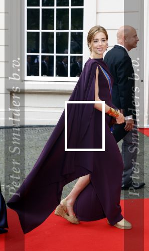 Den Haag 16 september 2025
Prinsjesdag 2025 met aanwezig namens de koninklijke familie , Koning Willem Alexander Koningin Maxima Prinses Amalia Prinses Alexia Prinses Ariane Prins Constantijn en Prinses Laurentien .