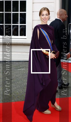 Den Haag 16 september 2025
Prinsjesdag 2025 met aanwezig namens de koninklijke familie , Koning Willem Alexander Koningin Maxima Prinses Amalia Prinses Alexia Prinses Ariane Prins Constantijn en Prinses Laurentien .