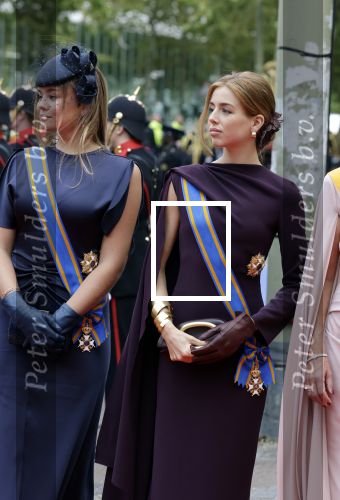 Den Haag 16 september 2025
Prinsjesdag 2025 met aanwezig namens de koninklijke familie , Koning Willem Alexander Koningin Maxima Prinses Amalia Prinses Alexia Prinses Ariane Prins Constantijn en Prinses Laurentien .