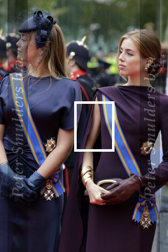 Den Haag 16 september 2025
Prinsjesdag 2025 met aanwezig namens de koninklijke familie , Koning Willem Alexander Koningin Maxima Prinses Amalia Prinses Alexia Prinses Ariane Prins Constantijn en Prinses Laurentien .