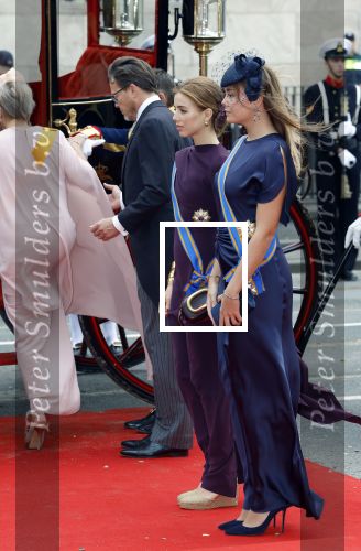Den Haag 16 september 2025
Prinsjesdag 2025 met aanwezig namens de koninklijke familie , Koning Willem Alexander Koningin Maxima Prinses Amalia Prinses Alexia Prinses Ariane Prins Constantijn en Prinses Laurentien .