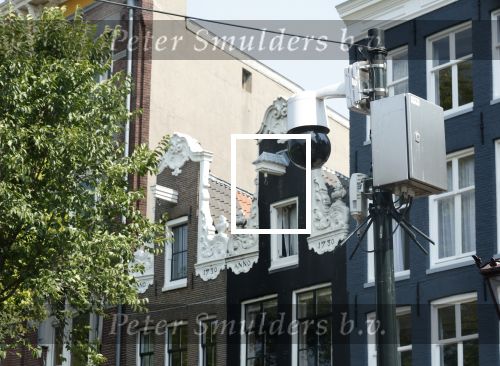 Amsterdam 14 augustus 2025
Bij het huis van prinses Amalia zijn nieuwe geavanceerde beveiligingscamera\'s opgehangen. Op de gracht hangen nog dezelfde die er al hingen