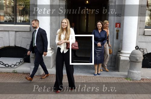 Amsterdam 10 september 2025
Prinses Amalia is uitgenodigd voor een  lunch in de ambtswoning van burgemeester Femke Halsema, waar zij een ontmoeting had met het gemeentebestuur van Amsterdam