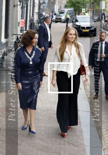 Amsterdam 10 september 2025
Prinses Amalia is uitgenodigd voor een  lunch in de ambtswoning van burgemeester Femke Halsema, waar zij een ontmoeting had met het gemeentebestuur van Amsterdam