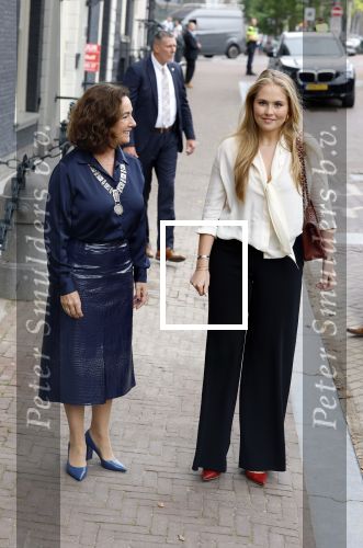 Amsterdam 10 september 2025
Prinses Amalia is uitgenodigd voor een  lunch in de ambtswoning van burgemeester Femke Halsema, waar zij een ontmoeting had met het gemeentebestuur van Amsterdam