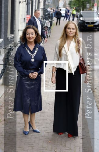 Amsterdam 10 september 2025
Prinses Amalia is uitgenodigd voor een  lunch in de ambtswoning van burgemeester Femke Halsema, waar zij een ontmoeting had met het gemeentebestuur van Amsterdam