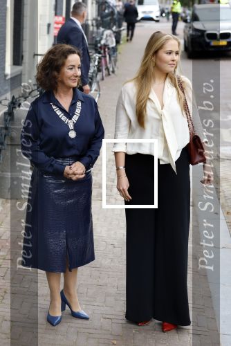 Amsterdam 10 september 2025
Prinses Amalia is uitgenodigd voor een  lunch in de ambtswoning van burgemeester Femke Halsema, waar zij een ontmoeting had met het gemeentebestuur van Amsterdam
