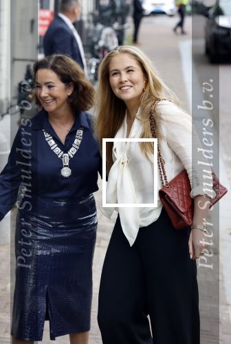 Amsterdam 10 september 2025
Prinses Amalia is uitgenodigd voor een  lunch in de ambtswoning van burgemeester Femke Halsema, waar zij een ontmoeting had met het gemeentebestuur van Amsterdam