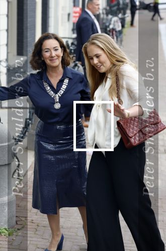 Amsterdam 10 september 2025
Prinses Amalia is uitgenodigd voor een  lunch in de ambtswoning van burgemeester Femke Halsema, waar zij een ontmoeting had met het gemeentebestuur van Amsterdam