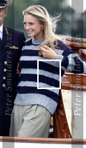 Amsterdam 24 augustus 202
Prins Maurits en Prinses MarilÃ¨ne hebben drie kinderen: Anna (geboren in 2001), Lucas (geboren in 2002), en Felicia (geboren in 2005). Hun volledige achternaam is Van Lippe-Biesterfeld van Vollenhoven . Prins Maurits neemt met zijn gezin de Vlootschouw af tijdens de laatste dag van Sail. Ze varen met de Groene Draeck.