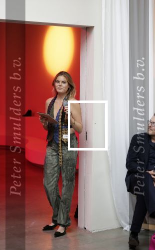 Amsterdam 18 september 2025
Prinses Eloise organiseert samen met Attire Amsterdam en My Lima Lima een modeshow . Haar ouders, Prins Constantijn en moeder Prinses Laurentien zijn natuurlijk aanwezig .