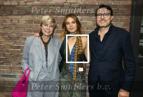 Amsterdam 18 september 2025
Prinses Eloise organiseert samen met Attire Amsterdam en My Lima Lima een modeshow . Haar ouders, Prins Constantijn en moeder Prinses Laurentien zijn natuurlijk aanwezig .