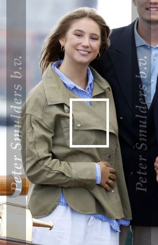 Amsterdam 24 augustus 202
Prins Maurits en Prinses MarilÃ¨ne hebben drie kinderen: Anna (geboren in 2001), Lucas (geboren in 2002), en Felicia (geboren in 2005). Hun volledige achternaam is Van Lippe-Biesterfeld van Vollenhoven . Prins Maurits neemt met zijn gezin de Vlootschouw af tijdens de laatste dag van Sail. Ze varen met de Groene Draeck.