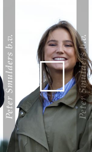 Amsterdam 24 augustus 202
Prins Maurits en Prinses MarilÃ¨ne hebben drie kinderen: Anna (geboren in 2001), Lucas (geboren in 2002), en Felicia (geboren in 2005). Hun volledige achternaam is Van Lippe-Biesterfeld van Vollenhoven . Prins Maurits neemt met zijn gezin de Vlootschouw af tijdens de laatste dag van Sail. Ze varen met de Groene Draeck.