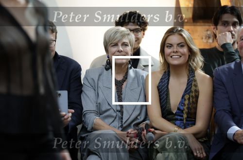 Amsterdam 18 september 2025
Prinses Eloise organiseert samen met Attire Amsterdam en My Lima Lima een modeshow . Haar ouders, Prins Constantijn en moeder Prinses Laurentien zijn natuurlijk aanwezig .