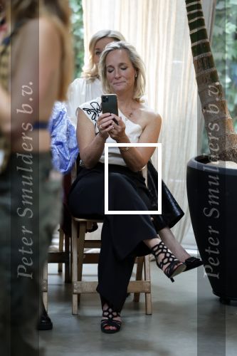 Amsterdam 18 september 2025
Prinses Eloise organiseert samen met Attire Amsterdam en My Lima Lima een modeshow . Haar ouders, Prins Constantijn en moeder Prinses Laurentien zijn natuurlijk aanwezig .