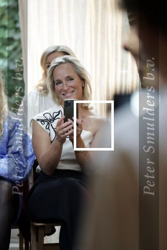 Amsterdam 18 september 2025
Prinses Eloise organiseert samen met Attire Amsterdam en My Lima Lima een modeshow . Haar ouders, Prins Constantijn en moeder Prinses Laurentien zijn natuurlijk aanwezig .