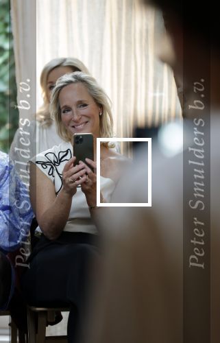 Amsterdam 18 september 2025
Prinses Eloise organiseert samen met Attire Amsterdam en My Lima Lima een modeshow . Haar ouders, Prins Constantijn en moeder Prinses Laurentien zijn natuurlijk aanwezig .