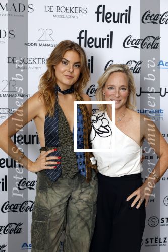 Amsterdam 18 september 2025
Prinses Eloise organiseert samen met Attire Amsterdam en My Lima Lima een modeshow . Haar ouders, Prins Constantijn en moeder Prinses Laurentien zijn natuurlijk aanwezig .