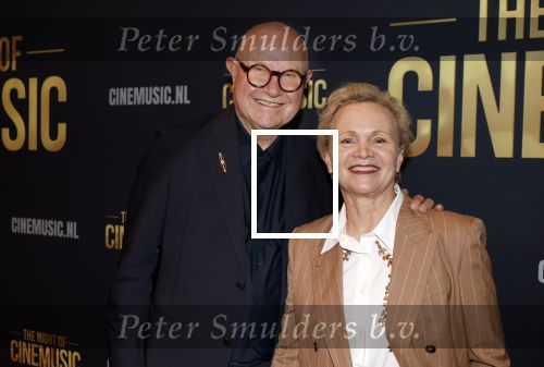 Amsterdam 12 september 2025
Uitreiking Cinemusic Rembrandt Oeuvre Award - tijdens The Night Of Cinemusic in het Concertgebouw. Jeroen Krabbe krijgt Ouvre prijs uit handen van Rene Mioch . Renee Soutendijk kwam met man Thed Lensen