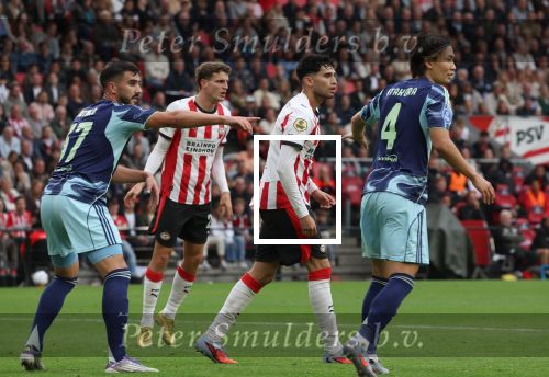 Eindhoven, 21 September 2025
PSV-AJAX, Eindstand 2-2
Kompetitie seizoen 2025-2026
Ricardo Pepi in duel met Josip Sutalo