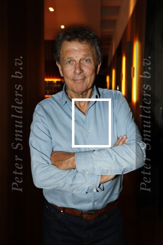 Amsterdam 26 september 2025
Boekpresentatie Simone v d Ende in restaurant Rijks . Chantal Janzen ontvangt het eerste boek . Robert ten Brink kwam met zijn vrouw Roos