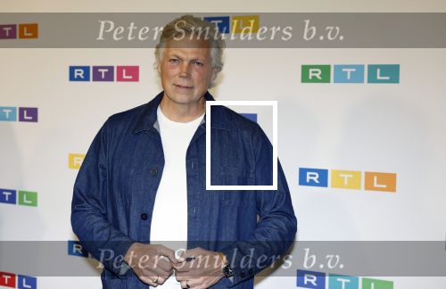 Hilversum 27 augustus 2025
De deelnemers van Expeditie Robinson 2025 zijn Nordin Besling
Matyas Bittenbinder
Demi de Boer
Yesim Candan

Vincent Croiset
Roos Dickmann
Koen Pieter van Dijk
Kevin Hassing
Roelof Hemmen
Camiel Kesbeke
Twan Kuyper
Amije Roos van der Laan
Stefania Liberakakis
Robin Martens
Churandy Martina
Florentien van der Meulen
Linda Wagenmakers
Marieke Westenenk
Lies Zhara
De presentatie is in handen van Nicolette Kluijver en Edson da Graca
