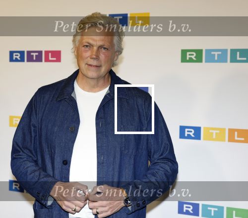 Hilversum 27 augustus 2025
De deelnemers van Expeditie Robinson 2025 zijn Nordin Besling
Matyas Bittenbinder
Demi de Boer
Yesim Candan

Vincent Croiset
Roos Dickmann
Koen Pieter van Dijk
Kevin Hassing
Roelof Hemmen
Camiel Kesbeke
Twan Kuyper
Amije Roos van der Laan
Stefania Liberakakis
Robin Martens
Churandy Martina
Florentien van der Meulen
Linda Wagenmakers
Marieke Westenenk
Lies Zhara
De presentatie is in handen van Nicolette Kluijver en Edson da Graca