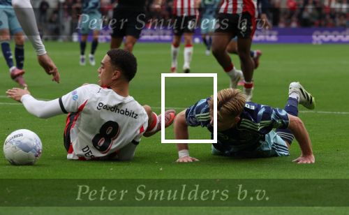 Eindhoven, 21 September 2025
PSV-AJAX, Eindstand 2-2
Kompetitie seizoen 2025-2026
Sergino Dest met Oliver Edvardsen