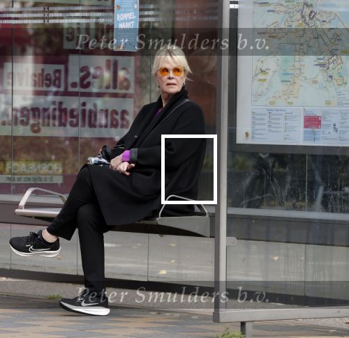 Amsterdam 25 september 2025
Sheila de Vries wacht op de metro in Amsterdam zuid.