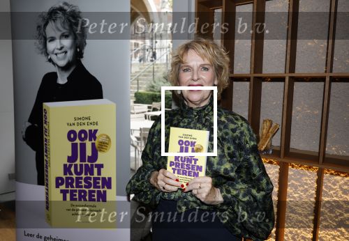 Amsterdam 26 september 2025
Boekpresentatie Simone v d Ende in restaurant Rijks . Chantal Janzen ontvangt het eerste boek .
