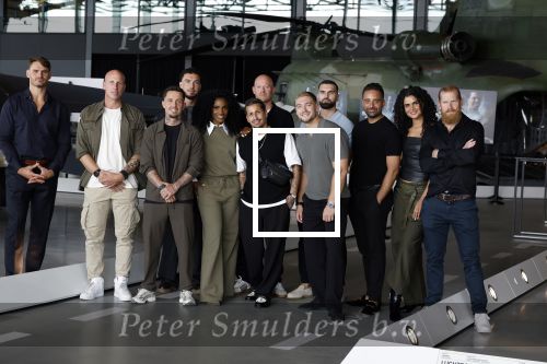 Soest 12 september 2025
Presentatie Special Forces Vips met oa Djarno Hofland Cherry Ann Person Jody Bernald Fajah Lourens Rachel John Farja Farvardin (Fawrynotsawry) Dylan Hoogerwerf Nikki Koppedraaijer  Matthijs Groenevelt Dennis Kok Bas Kremer en Erik Wegenwijs . De presenatie was in het Nationaal Militair Museum .