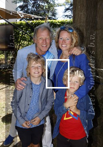 Oldehoktwolde 7 september 2025
opening FilmKerk Wolvega door oa  Steven de Jong Syb v d Ploeg Tatum Dagelet en Sylvana IJsselmuiden . Steven de Jong met zijn vrouw en kinderen