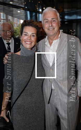 Amsterdam 12 september 2025
Uitreiking Cinemusic Rembrandt Oeuvre Award - tijdens The Night Of Cinemusic in het Concertgebouw. Jeroen Krabbe krijgt Ouvre prijs uit handen van Rene Mioch . Suus Schenk met partner