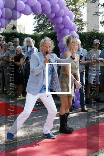 Oldehoktwolde 7 september 2025
opening FilmKerk Wolvega door oa  Steven de Jong Syb v d Ploeg Tatum Dagelet en Sylvana IJsselmuiden .