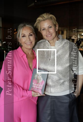 Amsterdam 23 september 2025
Boekpresentatie Tanja Jess bij Hotel  The Lobby . Tanja Jess en Anouk Smulders