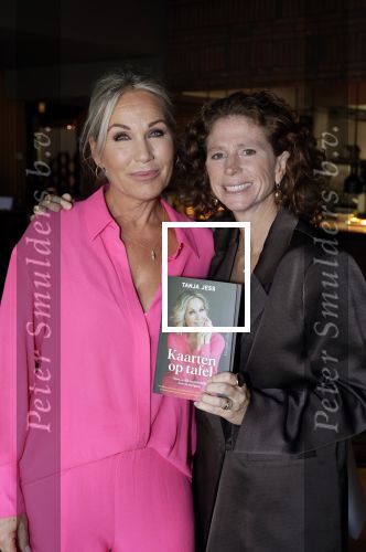 Amsterdam 23 september 2025
Boekpresentatie Tanja Jess bij Hotel  The Lobby . Tanja Jess en Barbara Barend